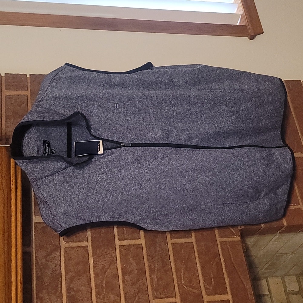 Crown & Ivy Men's Thin Vest
